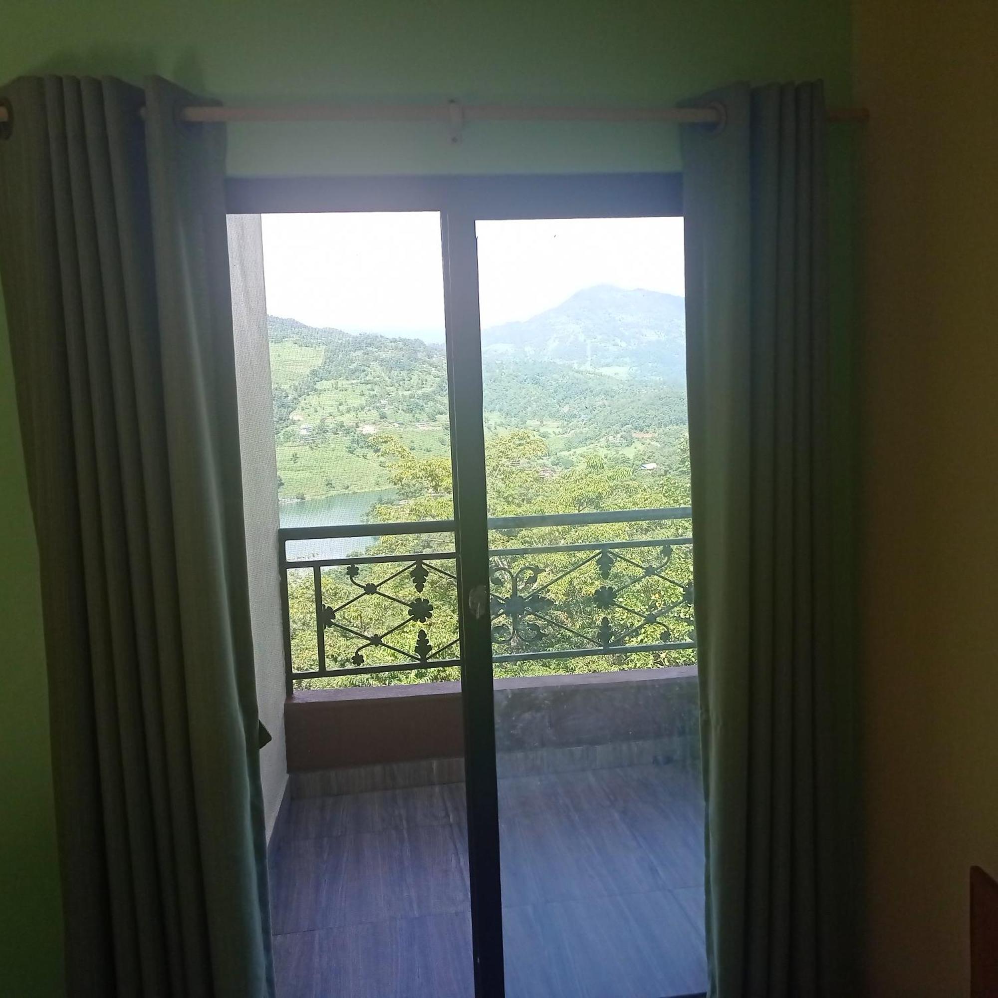 Begnas Coffee House & Hotel Deorali Номер фото